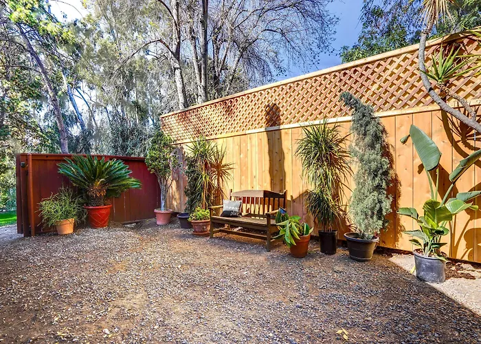 Fallbrook Vacation Rental: 3 Mi To Wineries!