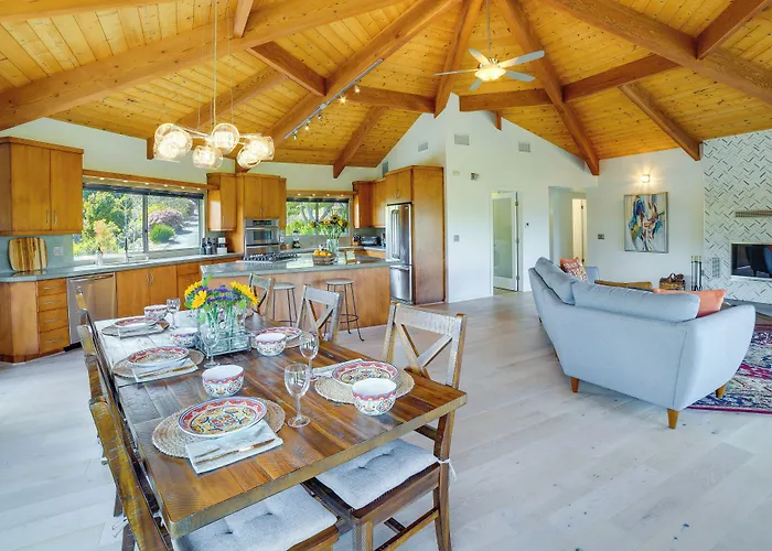 Fallbrook Home W/ Mountain Views: Close To Hiking!